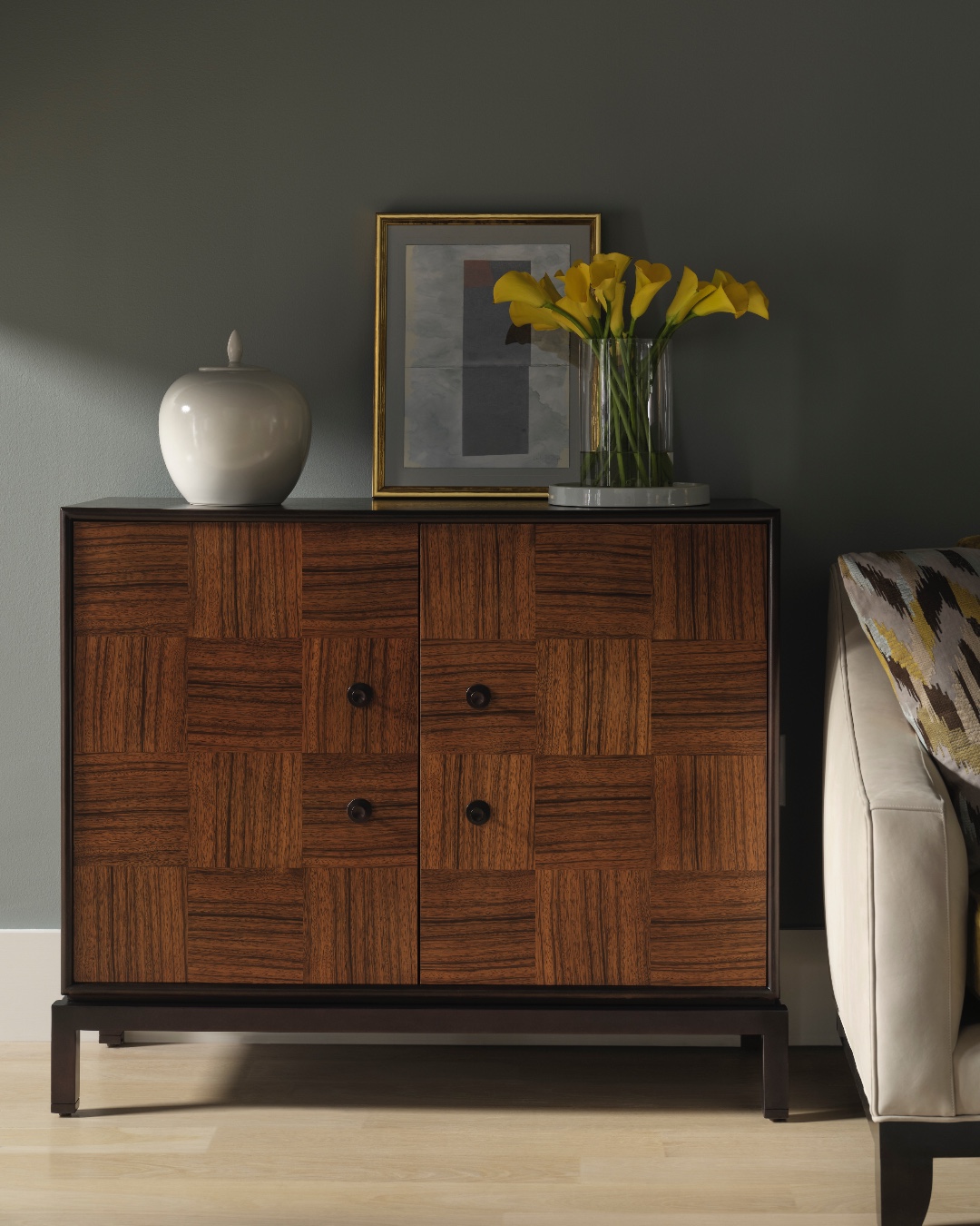 For its inclusion in the Baker Reserve Collection, the Low Cabinet has been reimagined in new tones and textures. Paldao veneer meets blackened bronze hardware to create a new take on this classic and well-appointed storage piece. Visit the link in our bio for more information. #ThingsChosenWell #BakerReserve